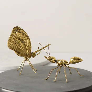 Meď Zlatý Mravec Motýľ Ornament Tvorivé Dekoratívne Kovové Remeslá Domov Moderného Umenia Dekorácie, Rekvizity Fotografie